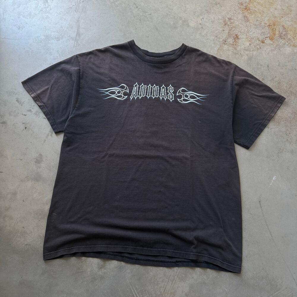 Vintage Y2K Adidas Tribal Logo Grunge Sportswear Faded Retro T-shirt Size Large